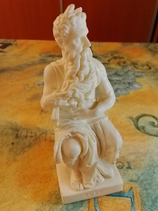 Kreikkalainen mose patsas (2 valokuva sivusta 4)