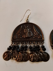 Afrikka naisen kasvot korvakorut kuparia (3 valokuva sivusta 4)