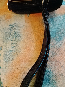 Musta nahka lompakko/käsi laukku (2 valokuva sivusta 9)