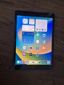 iPad(2021),10,2",64 GB,WIFI,hall (2 foto / 3)