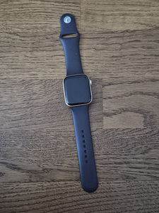 Apple Watch Series 6, 44 mm, (1 foto / 4)