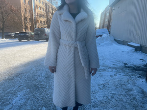 Valge öko kasukas (2 foto / 3)