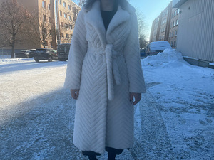 Valge öko kasukas (3 foto / 3)