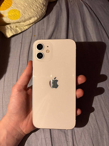 iPhone 12 (1 foto / 2)