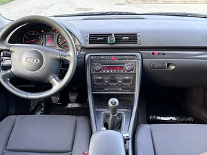 Audi A4 B6 2001 2.0 bensiin (4 foto / 6)