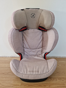 Детское кресло Maxi-Cosi RodiFix AirProtect