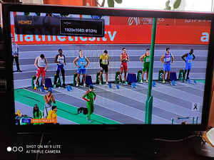 Samsung UE40D5500 LED (1 foto / 3)