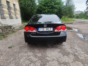 Honda Civic (2 foto / 11)