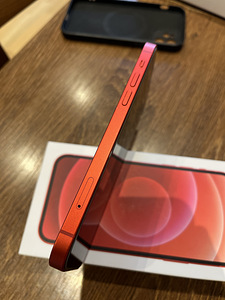 Apple Iphone 12, 64gb, Product RED (5 foto / 8)