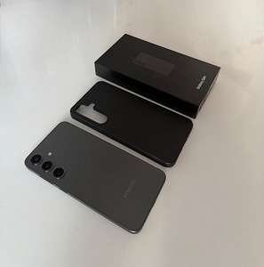 Samsung Galaxy S24+ (SM-S926B/DS) ониксовый черный, 256 ГБ, 12 ГБ (2 фото из 3)