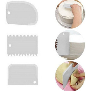 Вращающаяся тарелка + 3 лопатки для украшения тортов (P18908) (2 фото из 5)