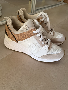 Michael kors 38 (1 foto / 5)