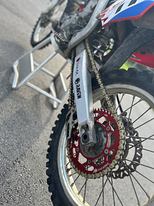 Honda crf 450R 2016 (3 foto / 7)