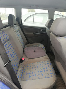 SEAT Cordoba Vario 2001 (9 foto / 11)