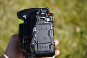 Nikon d7500 + AF-S 18-140mm VR objektiiv (4 foto / 8)