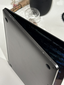 Apple Macbook Pro 13 M1 2020, 16GB/256GB (4 foto / 4)