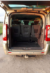 Peugeot Expert (8 фото из 8)