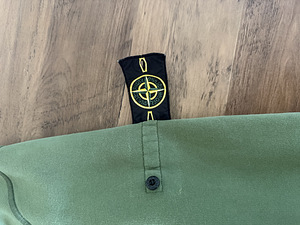 Stone island (3 фото из 4)