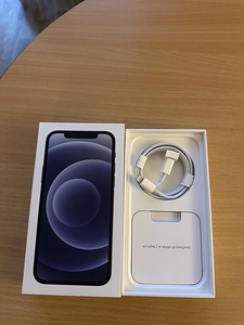 iPhone 12 256 ГБ (2 фото из 5)