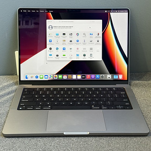 Apple MacBook Pro M1 PRO 14 (2021) 512GB Space grey (1 foto / 2)