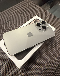 iPhone 15 Pro 256 ГБ титановый (2 фото из 2)