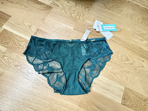 TRIUMPH RINNAHOIDJA (7 фото из 10)