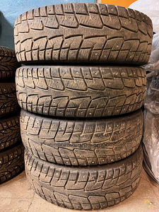 Hankook I-Pike LT 225/70R15C naastrehvid (1 foto / 3)
