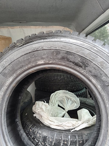 4 rehvi, Master 225 / 70 R 15 C (4 foto / 6)