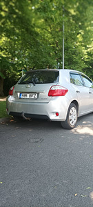 Toyota Auris 1.6 97kw бензин 2011 (2 фото из 14)