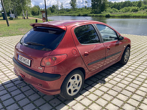 2005 Peugeot 206 (5 foto / 12)