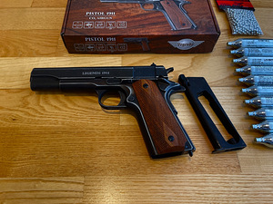 UUS UMAREX LEGENDS M1911 õhupüstol 4,5mm CO2 Blowback (6 foto / 10)