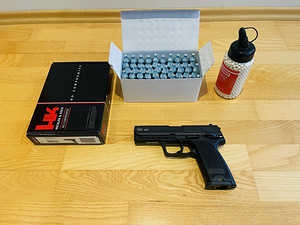UUS UMAREX Heckler&Koch USP Airsoft 6mm CO2 Blowback (1 foto / 10)