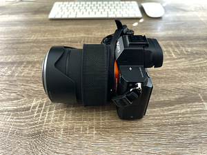 Sony A7 II täiskaader hübriidkaamera (3 foto / 8)