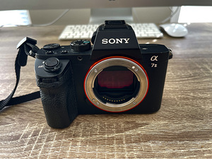 Sony A7 II täiskaader hübriidkaamera (6 foto / 8)
