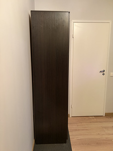 Шкаф (3 фото из 3)