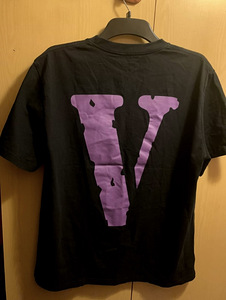 Vlone T-shirt (2 foto / 2)