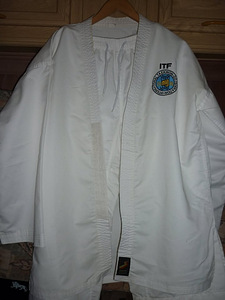 Kimono Dubok Taekvondo 180 cm Unisex (4 foto / 10)