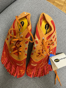Vibram fivefingers SeeYa Original Size 39 (1 foto / 2)