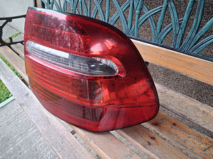 Porsche Cayenne 957 Facelift originaal parem LED tagatuli (2 foto / 4)