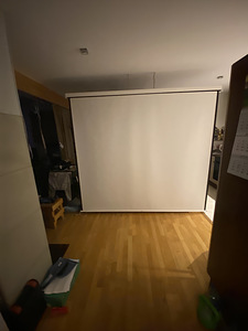 Projektori ekraan (2 foto / 6)