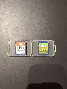 1 GB ja 4 GB (1 foto / 2)