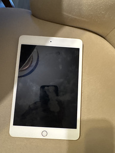 iPad mini (2 foto / 2)