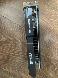 Gtx 1050 ti (3 foto / 3)