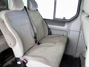 Renault Trafic Passenger 2.5 dCi 99kW (7 foto / 8)