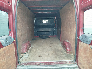 Ford Transit 300L Van 2.0 TDCi 74kW (7 foto / 7)
