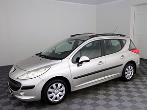 Peugeot 207 Elegance 1.4 70kW (2 foto / 7)