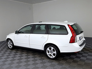 Volvo V50 Estate Facelift 1.6 D4 80kW (4 foto / 7)