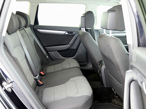 Volkswagen Passat Comfortline 2.0 TDI 103kW (7 foto / 7)