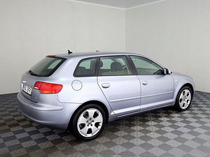 Audi A3 Sportback Comfortline ATM 1.6 75kW (3 foto / 7)