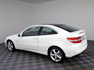 Mercedes-Benz CLC 160 Avantgarde 1.6 95kW (4 foto / 8)